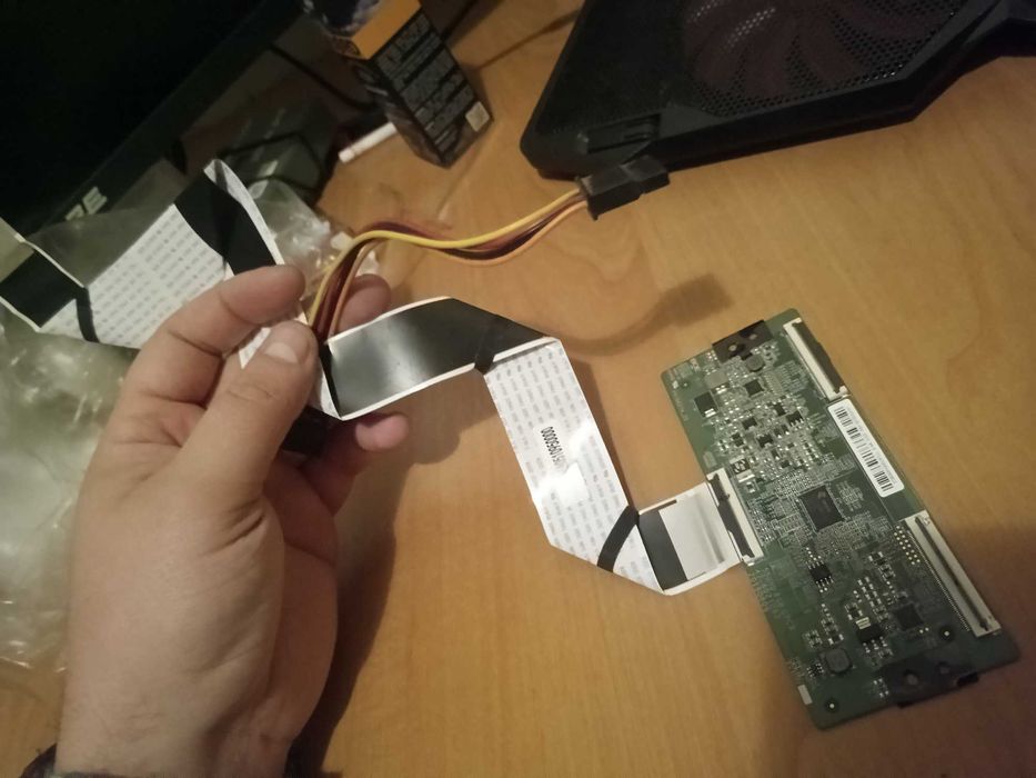 Запчастини від телевізора Philips 55PSU7504/12