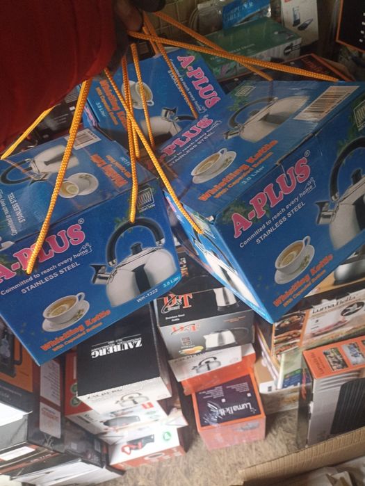 Нові чайники зі свистком 2,5 та 3 літра А Plus