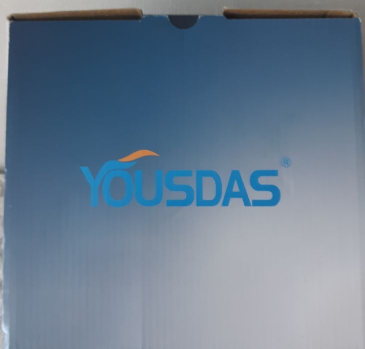 ЧАЙНИК электрический -- объёмом 1,8 л.