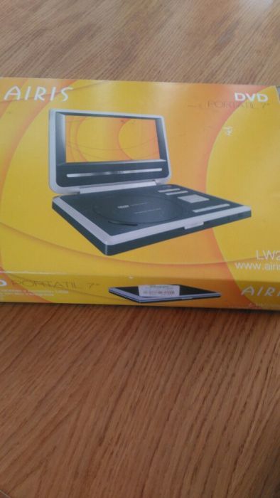 DVD Portatil 7" AIRIS