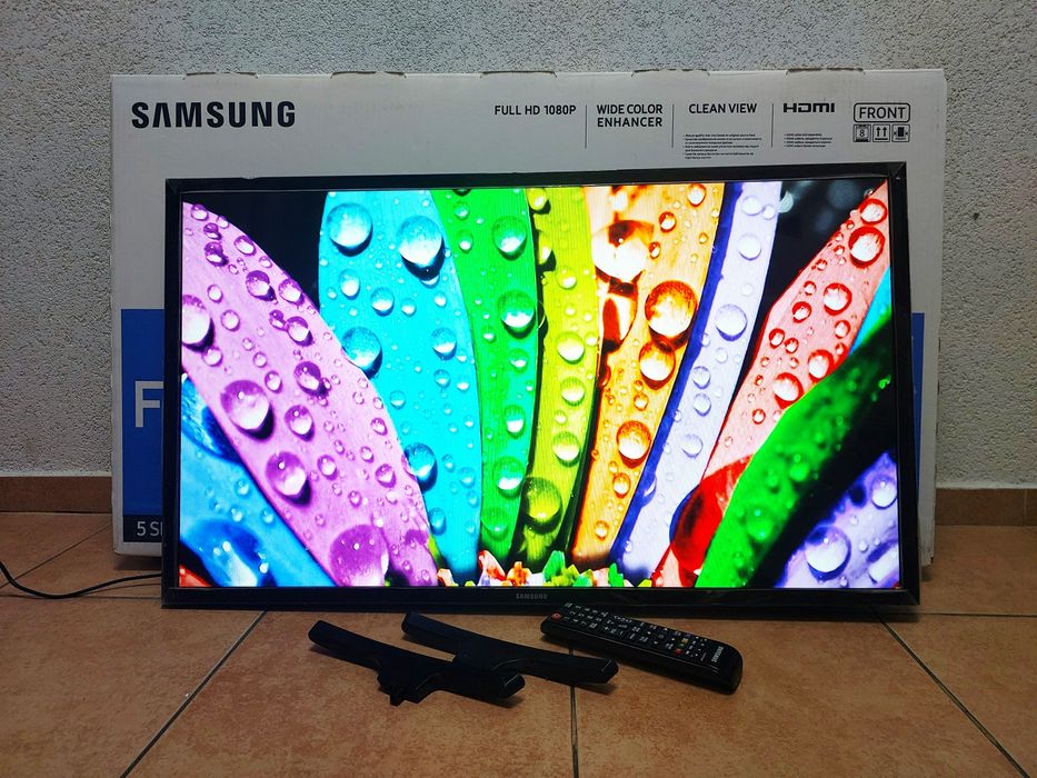 Телевізор Samsung UE32M5000AK
