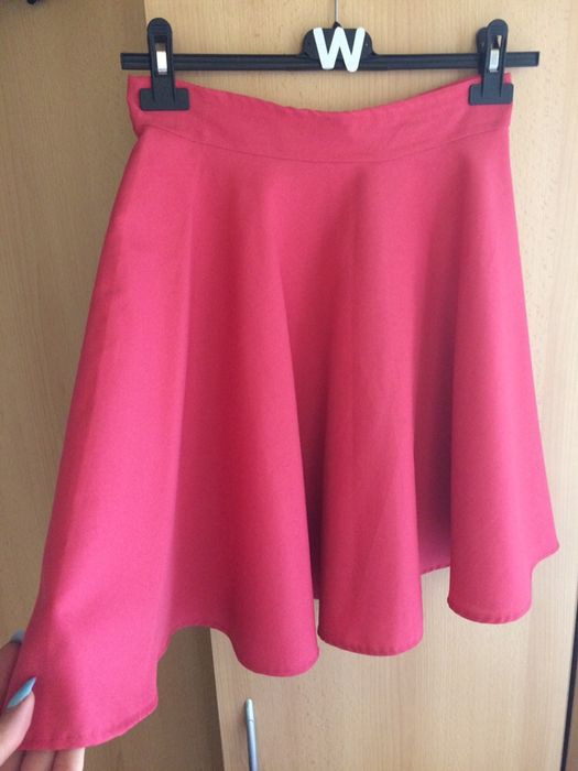 Rozkloszowana spódnica z koła różowa