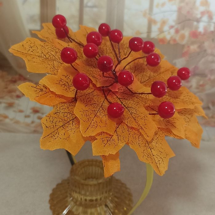 Картопля, помідора, обручі до свята осені