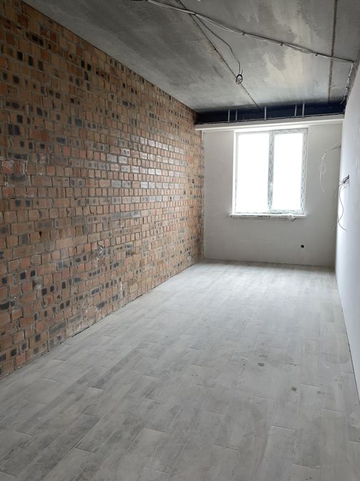 Новострой в центре на Университетской