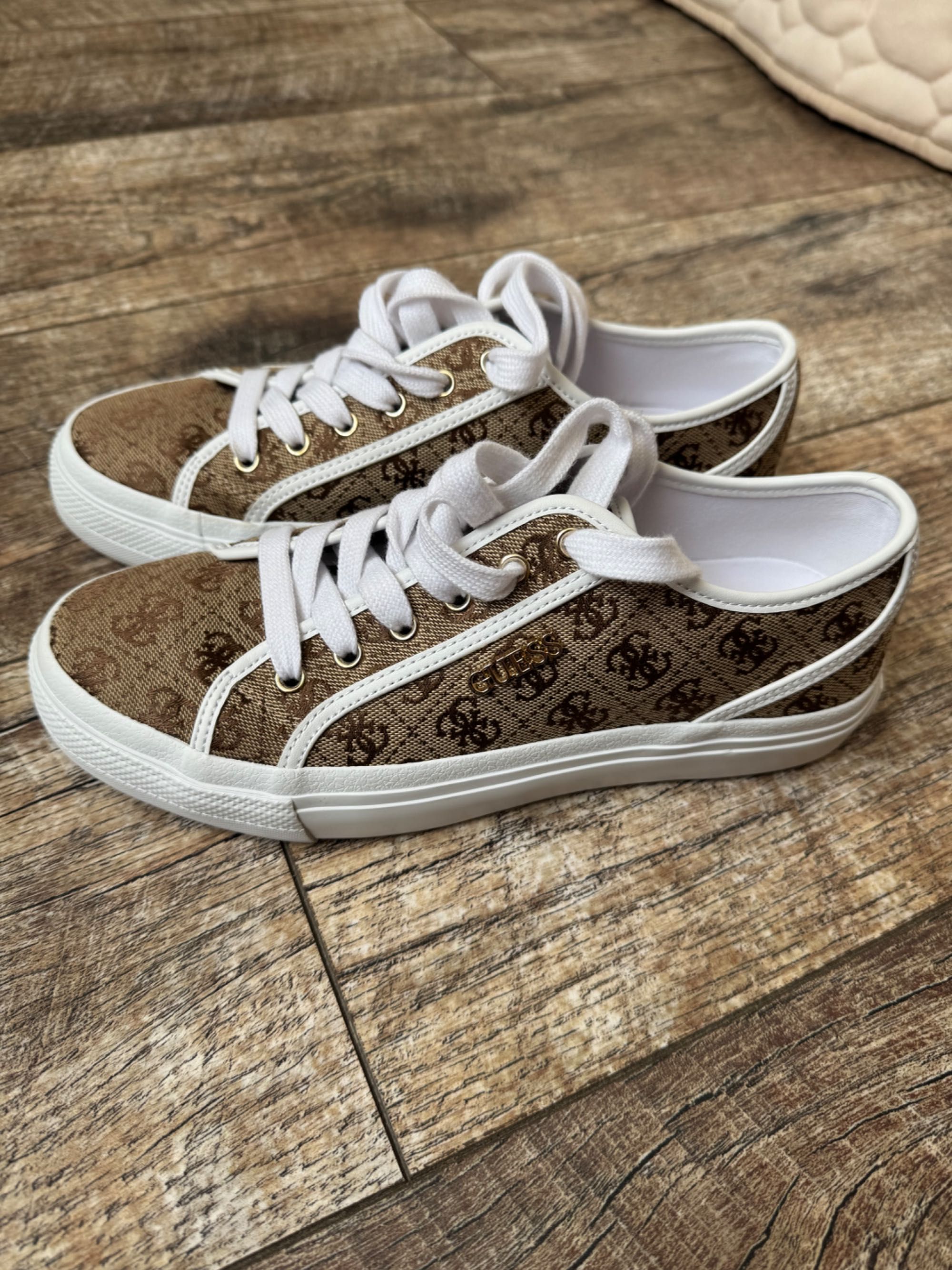 Кеди Guess (оригінал) 38-39 розмір