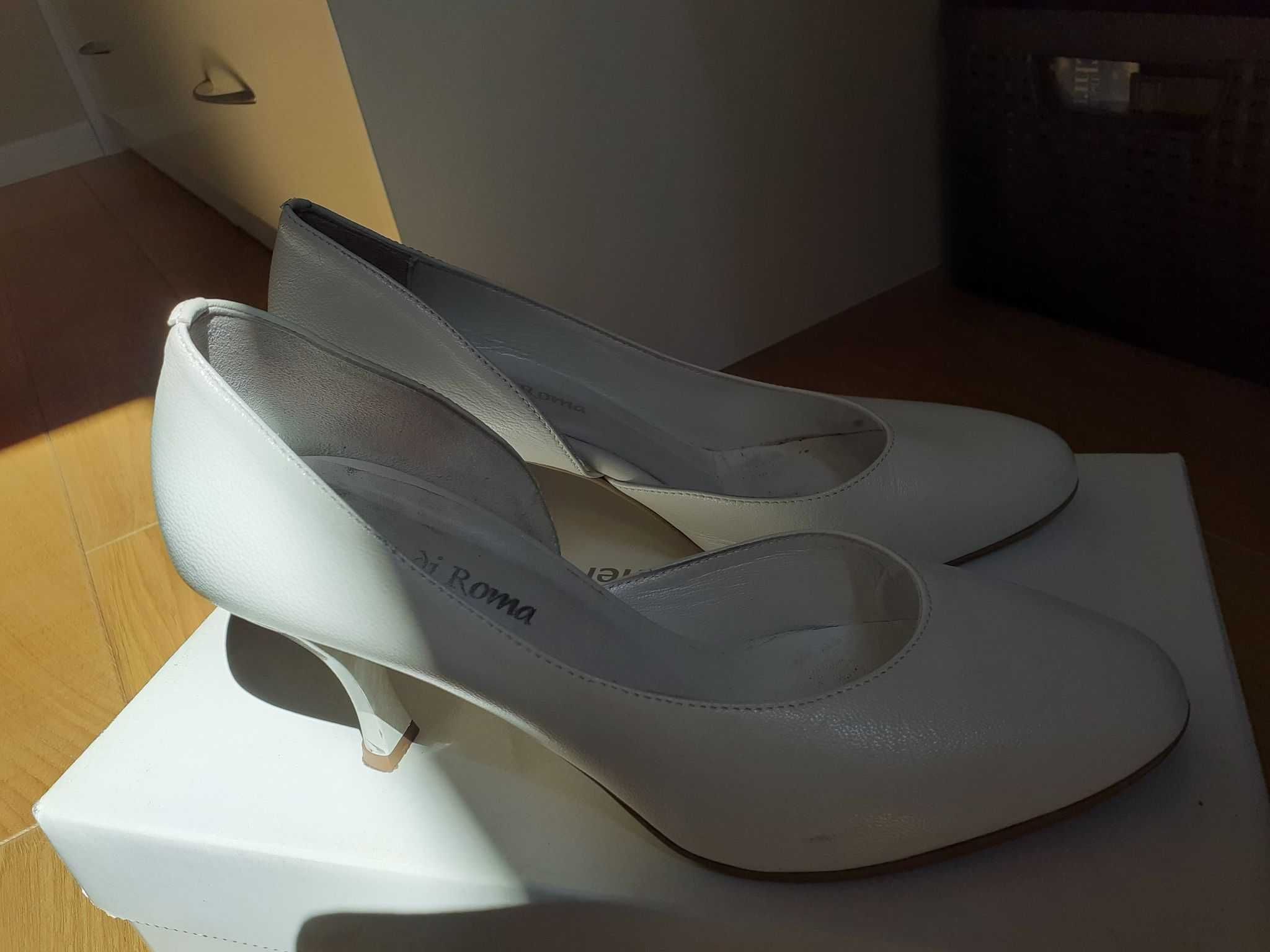 Ślubne buty skórzane firmy Arte Di Roma w rozmiarze 37