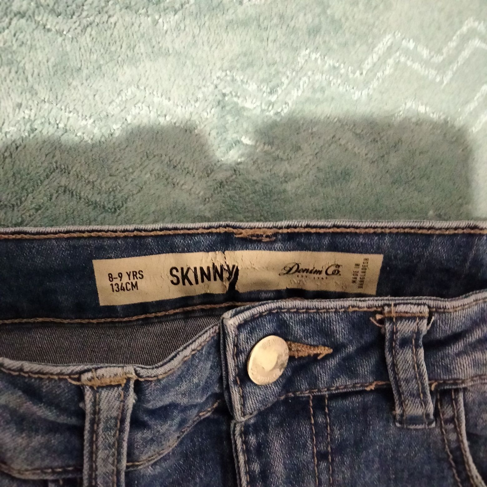 Spodnie jeansowe dziewczęce 134/140