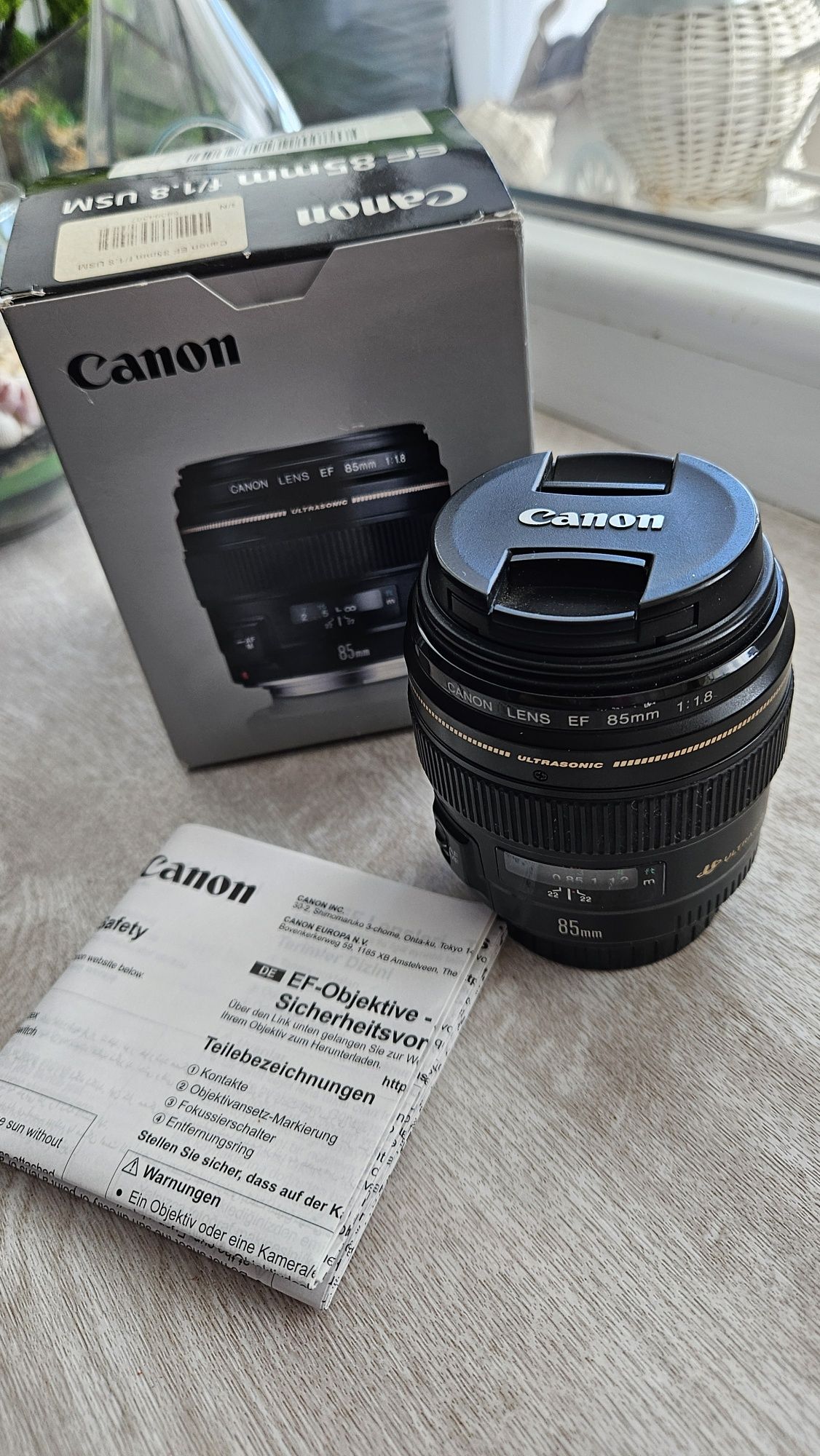 Canon EF 85mm f/1.8 USM ( кенон 85 1.8)