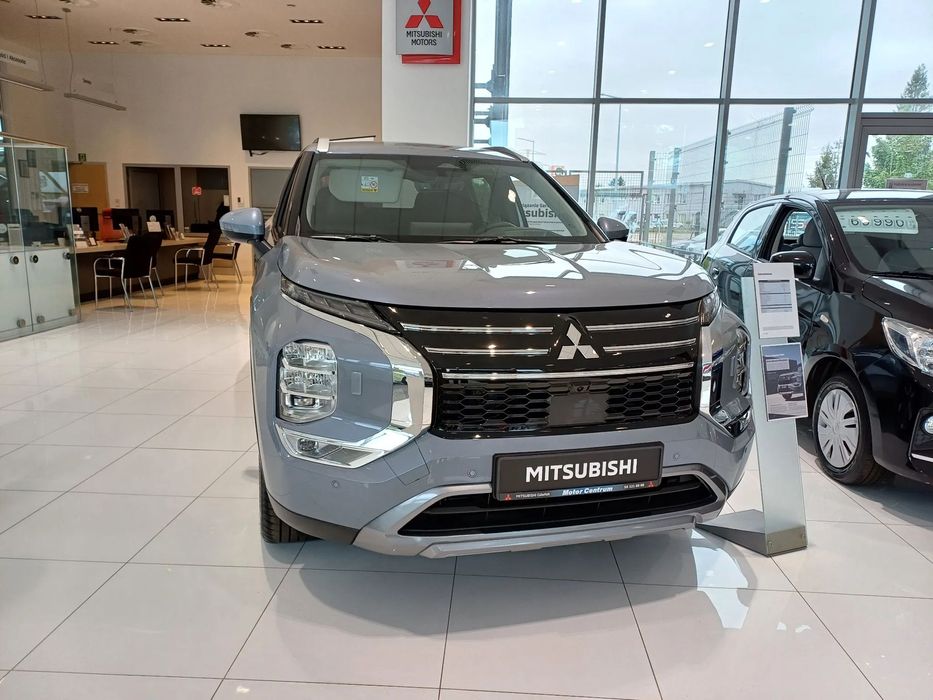 Mitsubishi Outlander Mitsubishi Outlander PHEV Intense 306KM 4x4