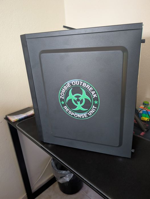 Caixa Micro ATX com RGB