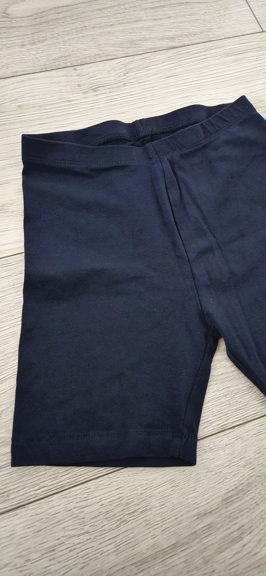 Krótkie legginsy rozm.122/128