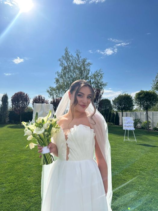 Весільна сукня з органзи