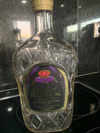 Garrafa vazia Whiskey Crown Royal Black com saco