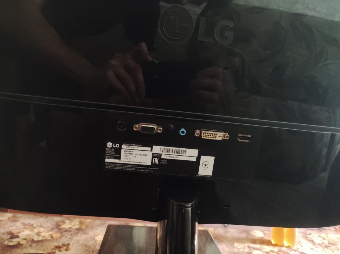 Монитор LG  100Гц (на восстановление)