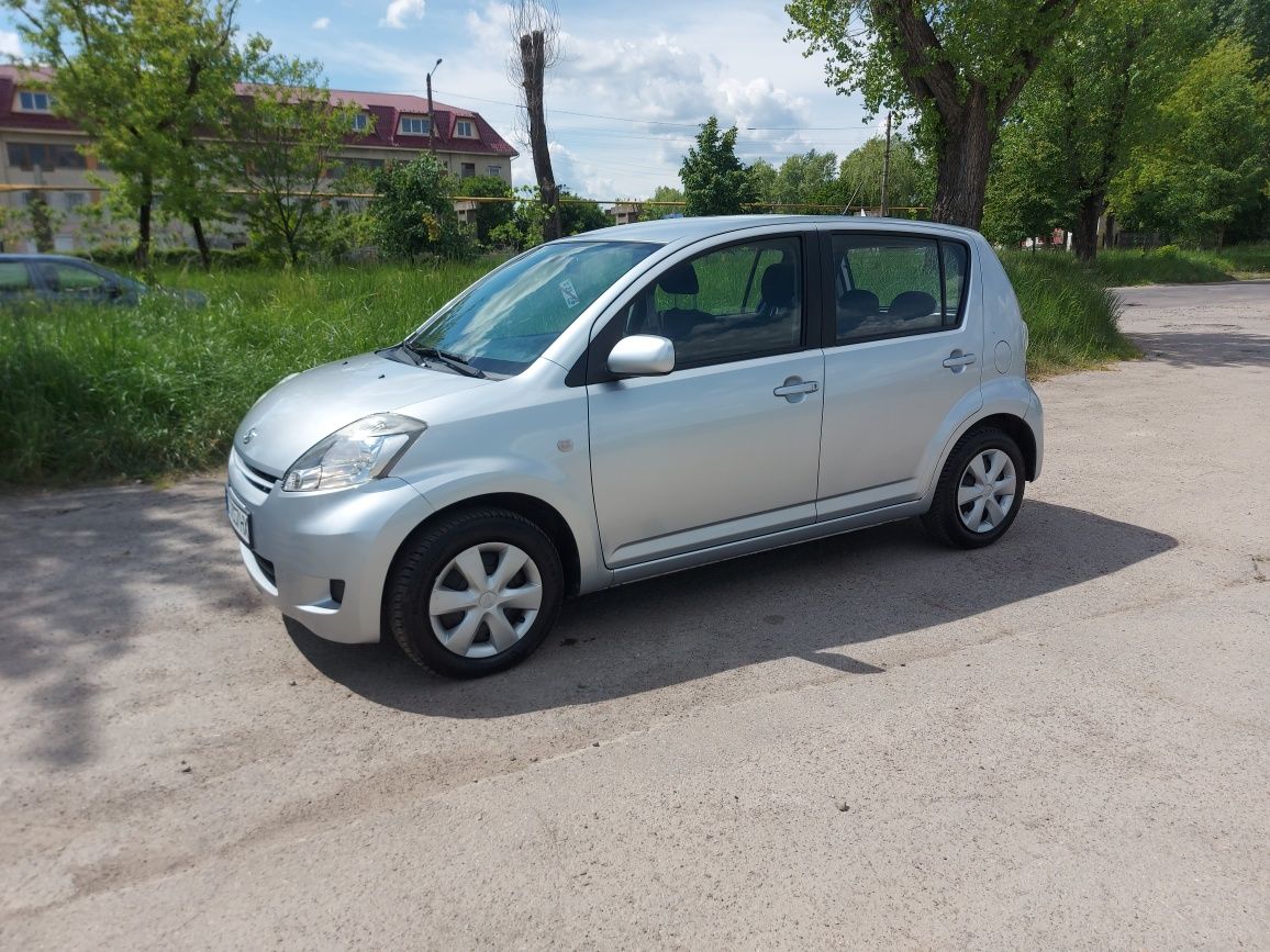 Продам Daihatsu Sirion