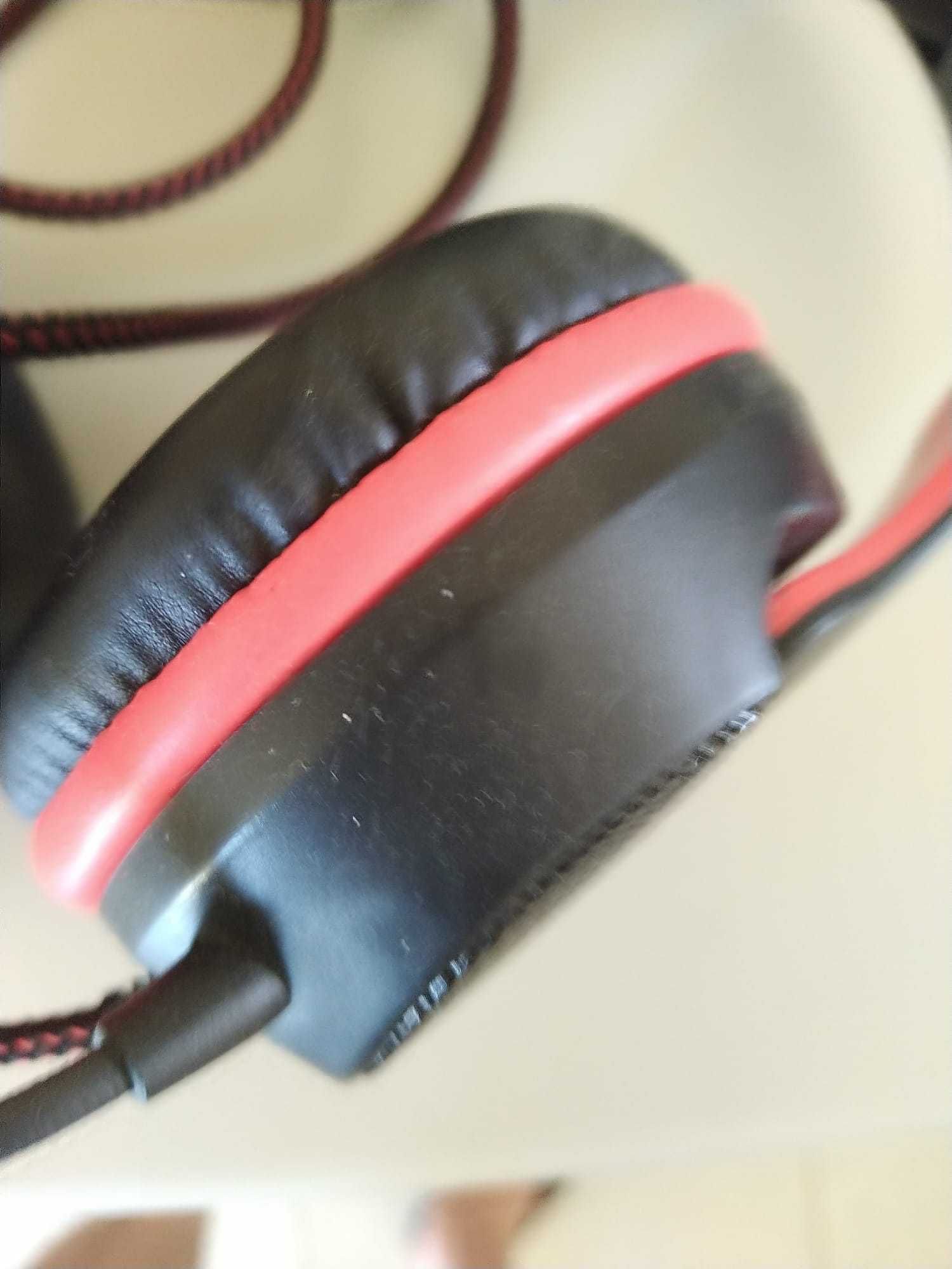 fones gaming em estado preservado