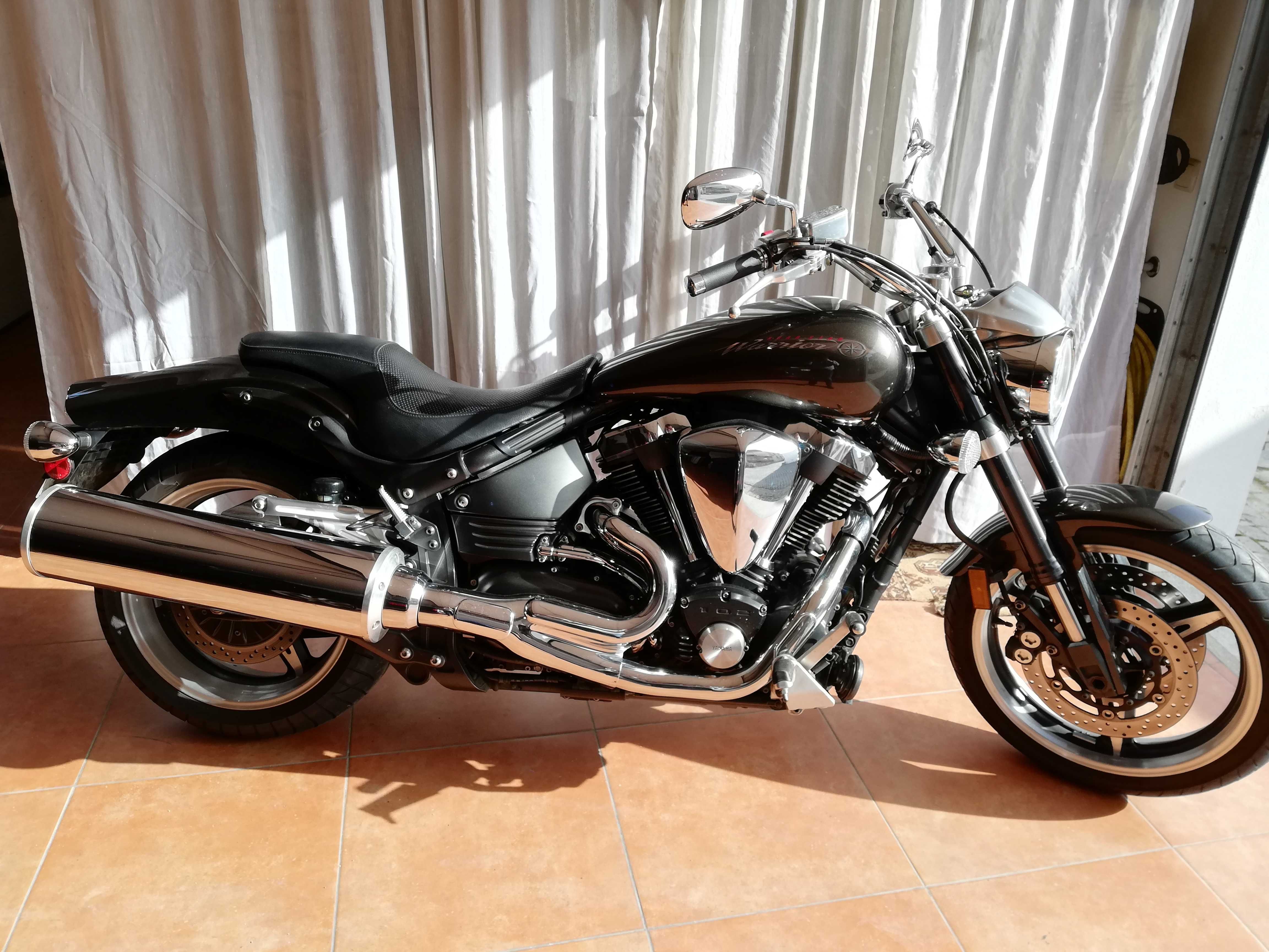 Yamaha Roadstar Warrior 1700 IMACULADA