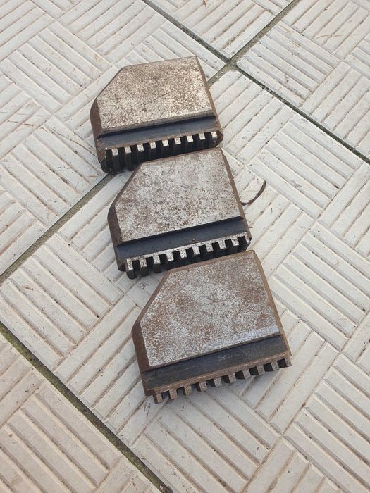 Кулачки до токарного станка, нові.