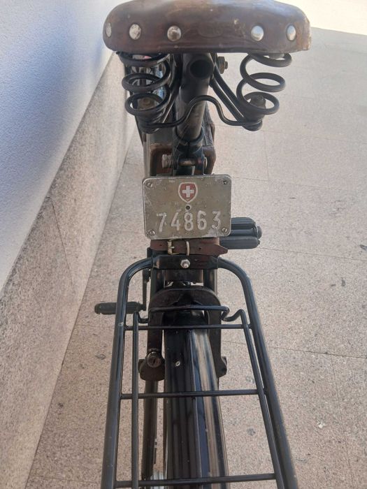 Bicicleta suica militar