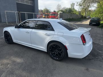 Chrysler 300s 5.7 hemi 2020rok w Polsce