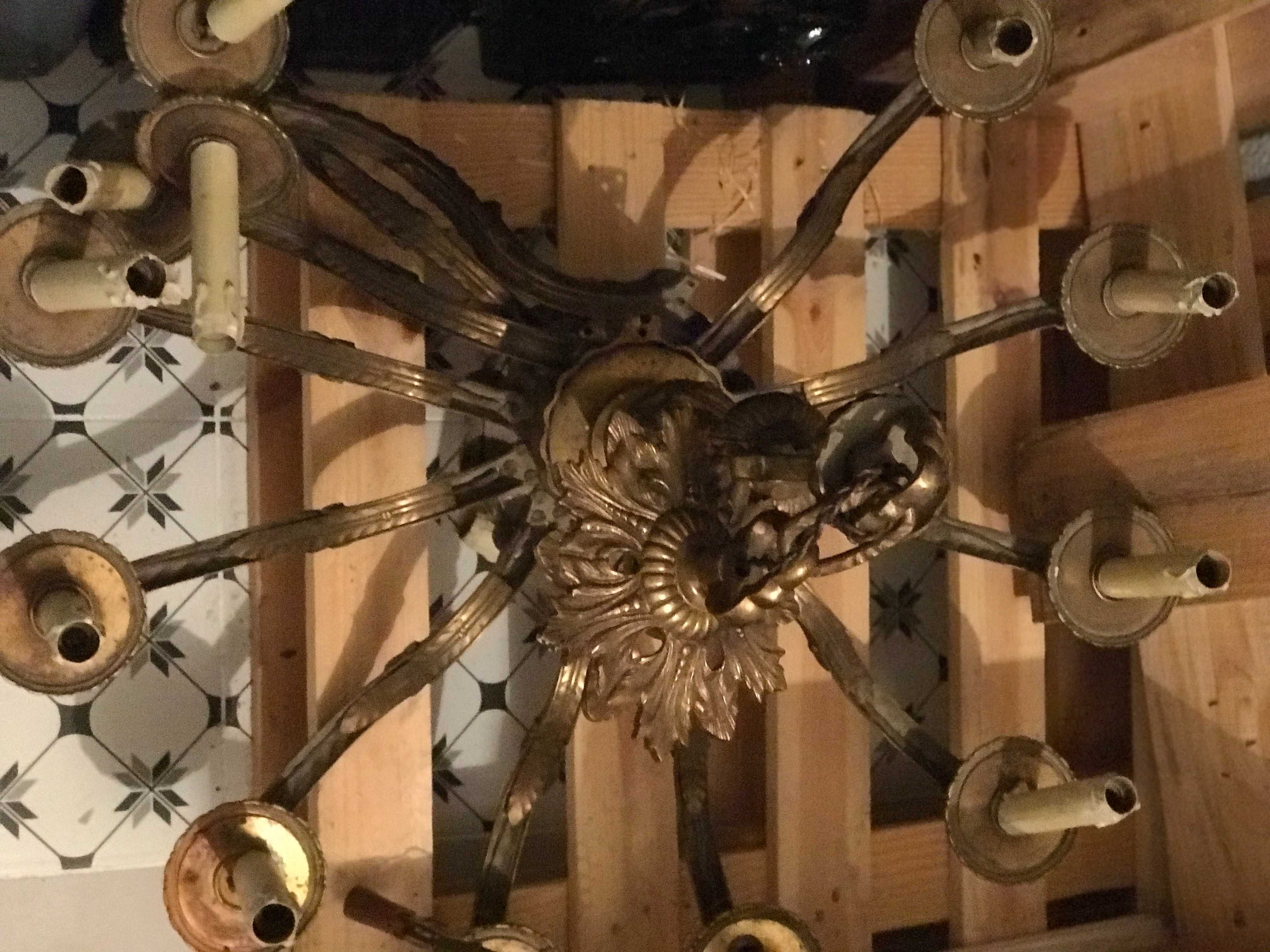 Żyrandol mosiężny, 12 ramion, Francja za bezcen