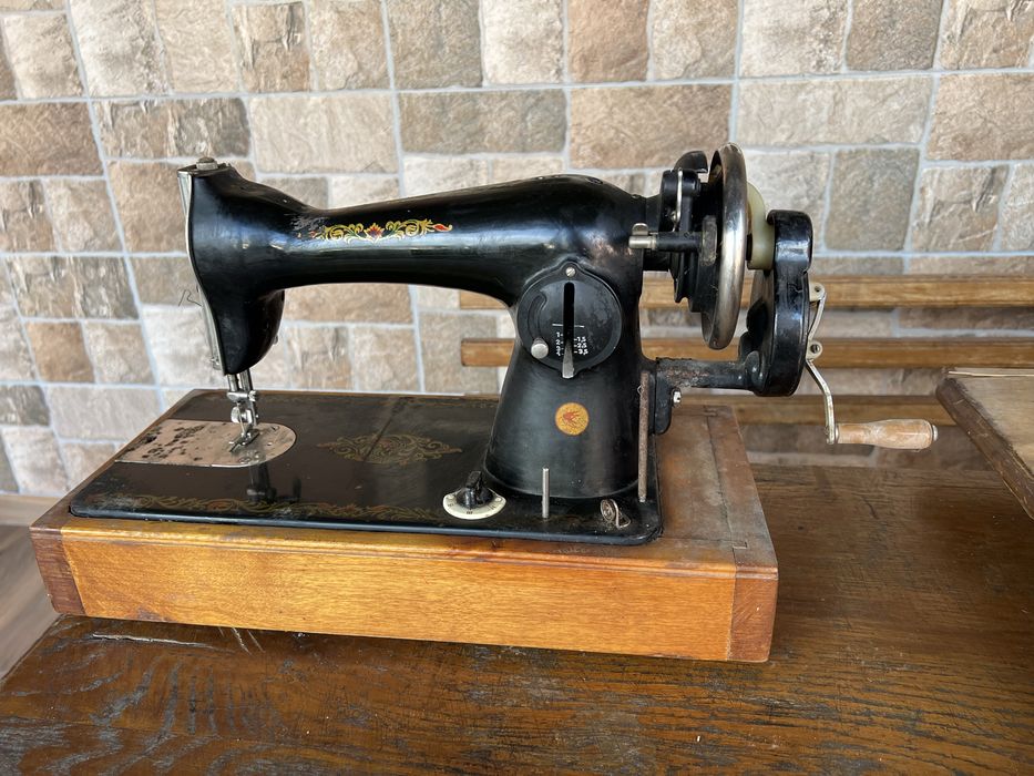 Швейна машинка подольського класу 2M-34 1976 р