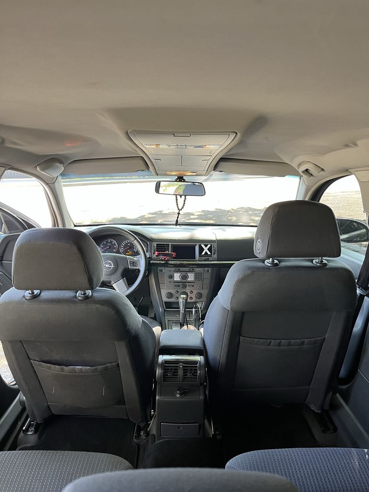 Opel Signum 2004 года