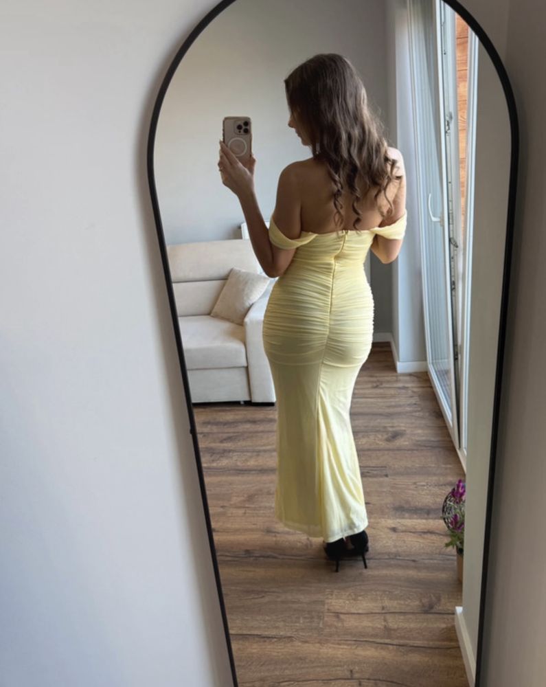 Nowa maselkowa sukienka viralowa koktajlowa na wesele elegancka