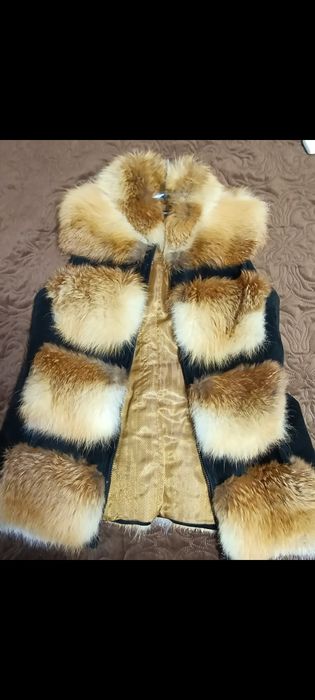 Продам жилет с лисицы