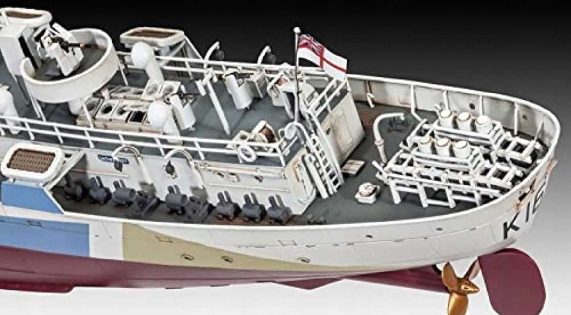 Model do sklejania Revell hmcs Snowberry