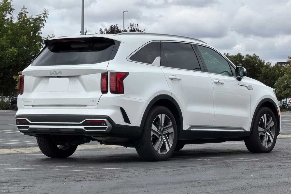 Kia Sorento      2023