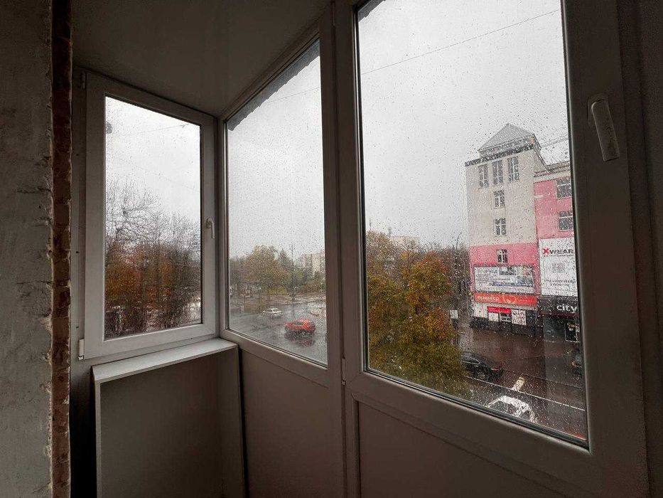 Продаж трьохкімнатної квартири в центрі міста