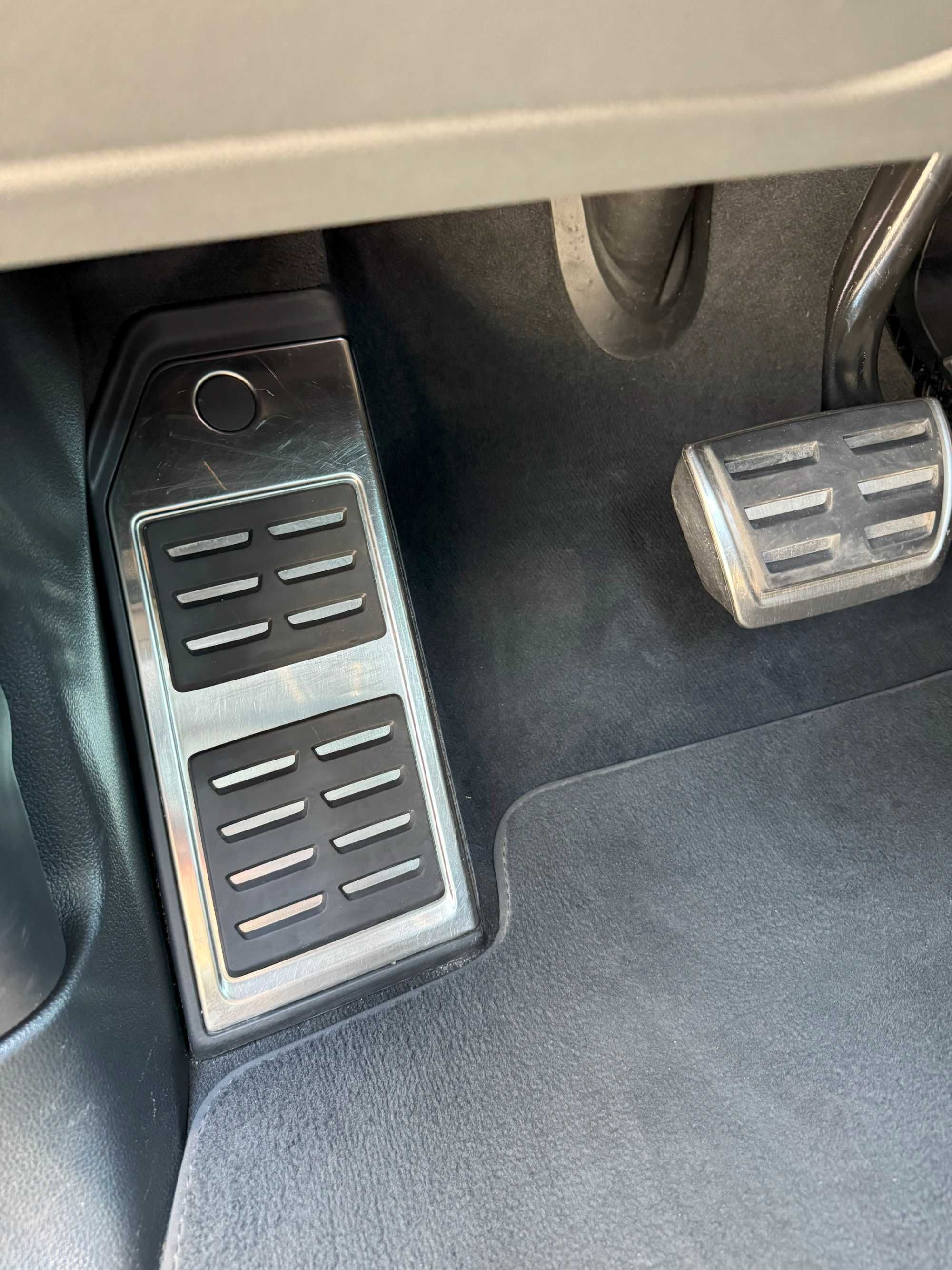 Продаж Audi RS Q8