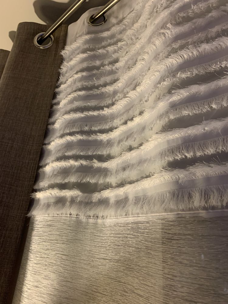 Firany 2szt 140x260 białe frędzelki boho