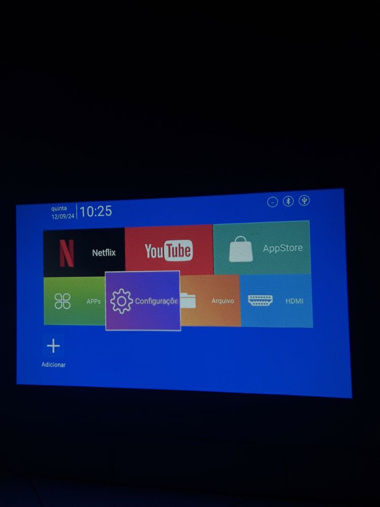 Vendo projetor ultra hd com android tv