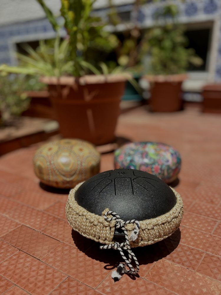 Tambores artesanais de aço com som relaxante + bolsa incluída