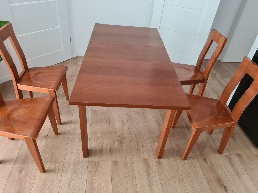 Stół drewniany rozkladany + 4 krzesła drewniane