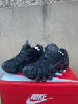 Nike Shox pretas