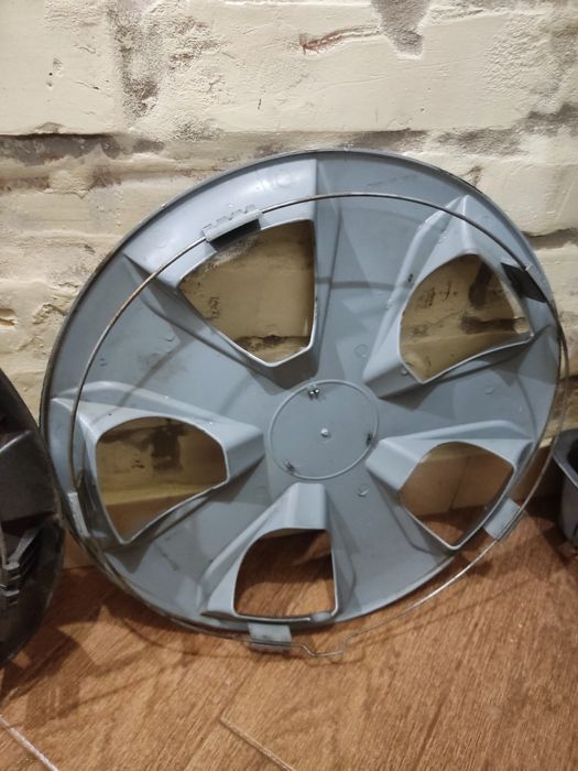 Колпаки   R 15 . VW