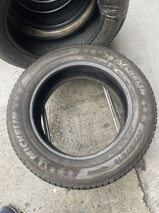 Шини зимові R16 205 60 Michelin Alpin 5 Склад Осокорки