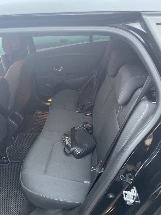 Renault Megane lll Grandtour 1,5dCi (81kw/110hp), Робот,3 покоління