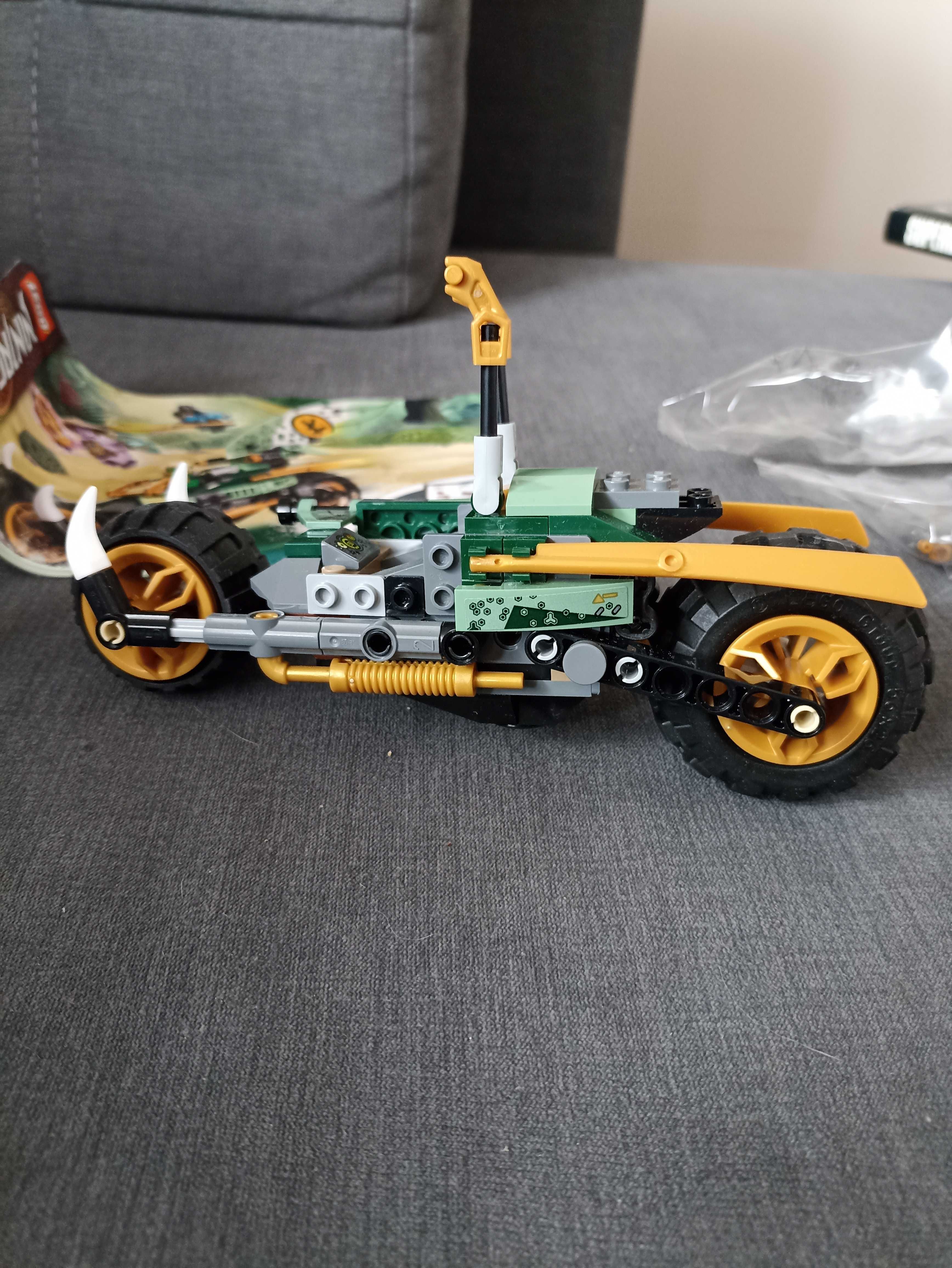 LEGO Ninjago dżunglowy chopper lloyda 71745