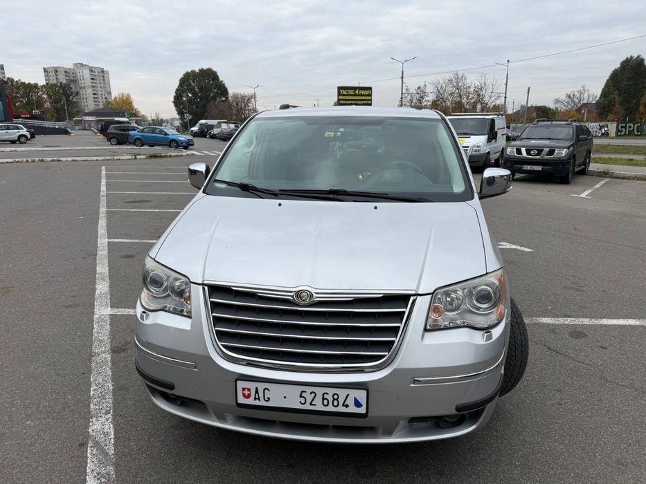 Продам минивен Chrysler Voyager