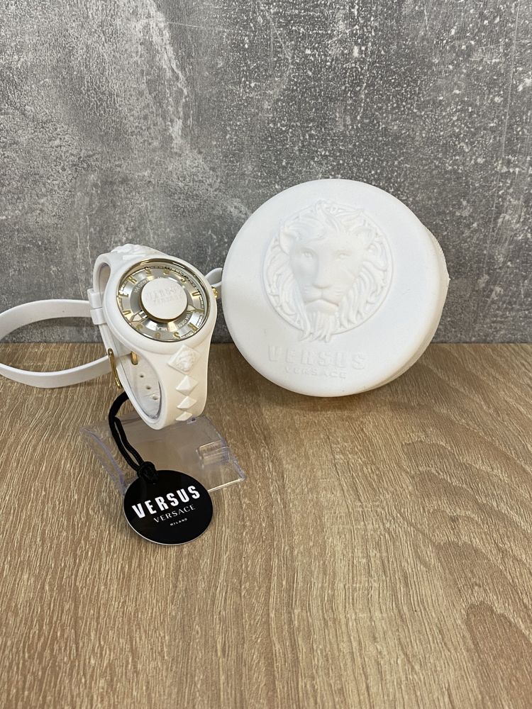 Zegarek damski biały na lato Versus Versace Tokai VSP1R0219