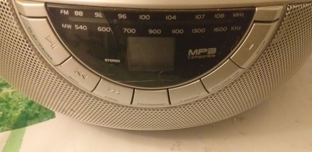 Radio leitor cd e mp3 avariado