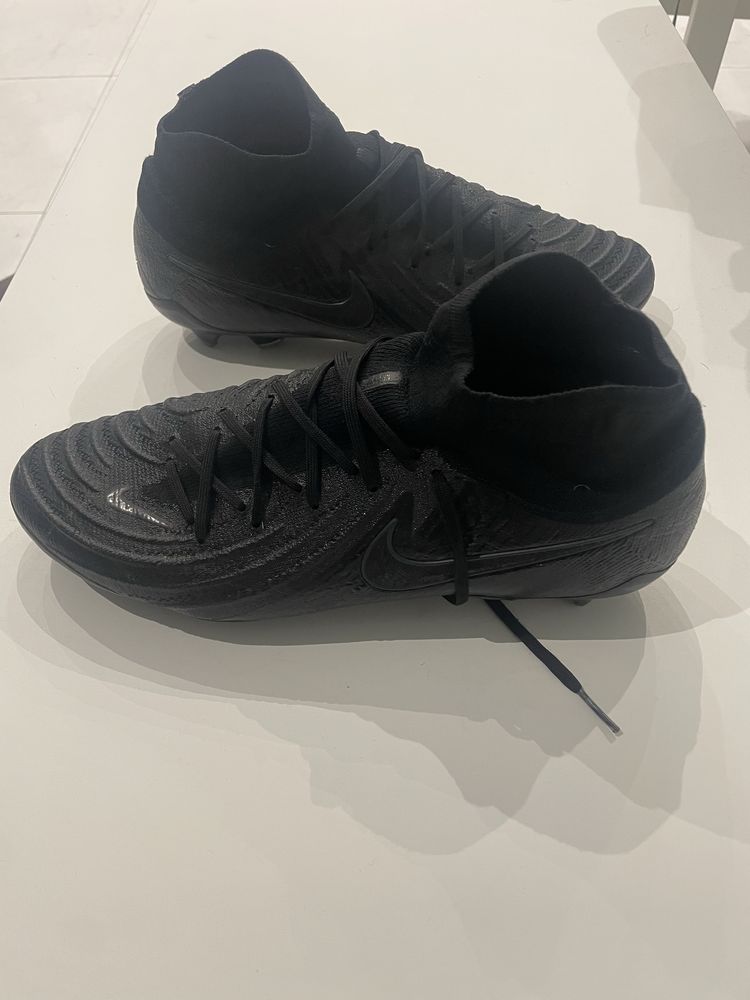 Chuteiras Nike Phantom Luna pretas ,numero 43- 1• Linha