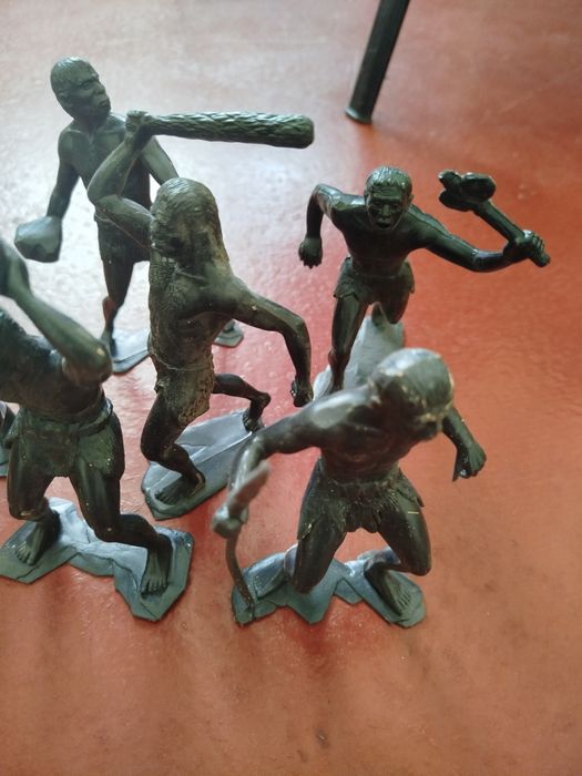 Солдатики ссср неандертальцы