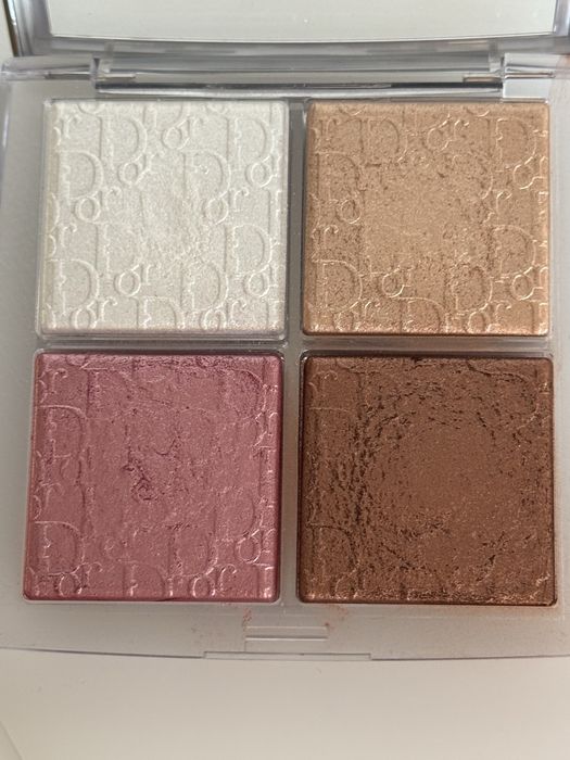 DIOR Backstage Glow paleta rozswietlaczy
