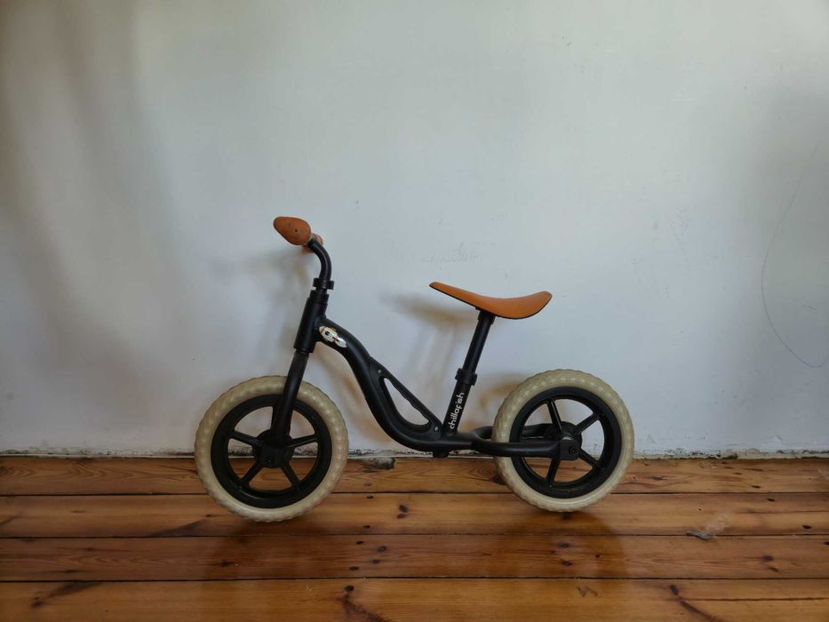 Rowerek biegowy Chillafish dla dziecka 1-4 lata