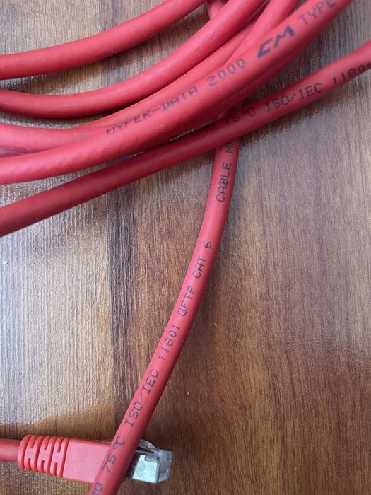 Kabel do internetu 5 m czerwony